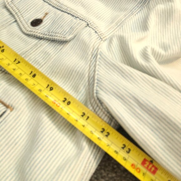 Levi's Ex Boyfriend Trucker Jean Jacket - Picture 10 of 12